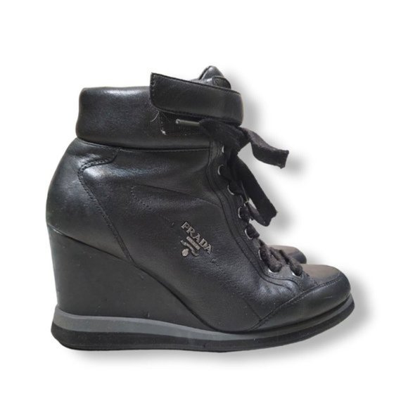 Prada Women's Black Round Toe Lace Up Comfort Luxury Wedge Boot Size 7 - Picture 1 of 6